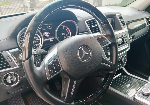 Mercedes-Benz GL cena 139900 przebieg: 125000, rok produkcji 2013 z Kutno małe 436